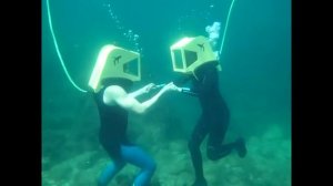 Helmet Diving Love