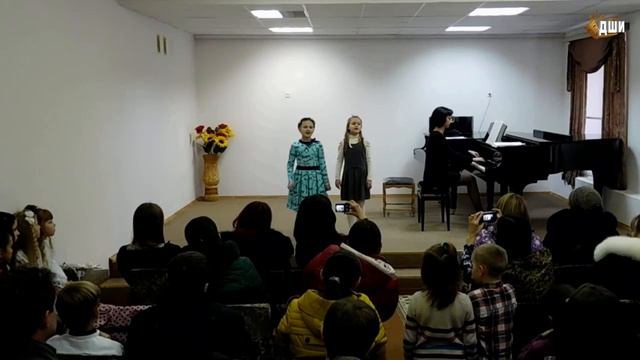 В. Шаинский "Первоклашка" исп. Степанова Янина 1 класс ДШИ, г. Славутич