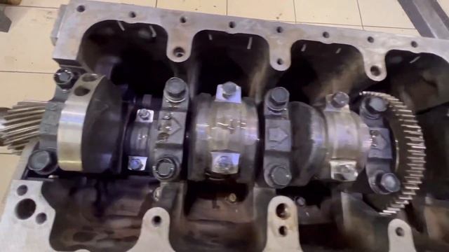 Ремонт двигателя Cummins a2300 от мини погрузчика МКСМ 800