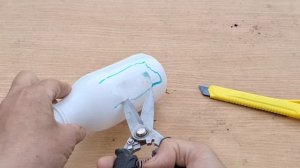 Ветряк Чайка из пластиковой бутылки для отпугивания птиц и кротов Самоделка своими руками