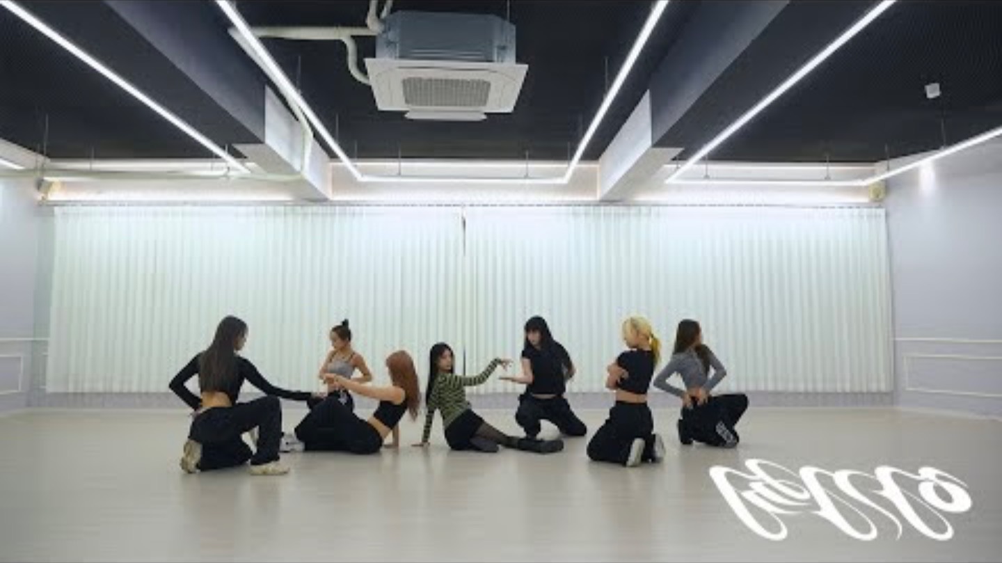 SOOJIN (수진) - AGASSY (아가씨) dance practice mirrored