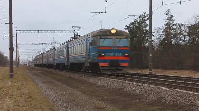 ЭР9Е-638 (БЧ, ТЧ-3 Барановичи) рейсом №6308 Брест - Барановичи