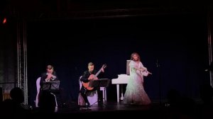 К.Монтеверди"Zefiro Torna"
Тамара Ломджария-вокал
Дмитрий Притула-гитара 
Григорий Середин-аккордина