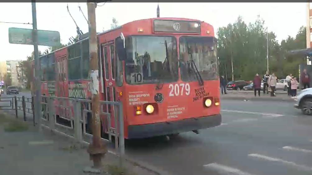 Поездка на троллейбусе город Ижевск. Маршрут №10. Борт 2079. Улица Петрова - Первомайская