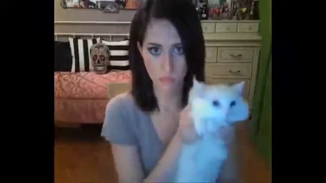 Киска покажи киску