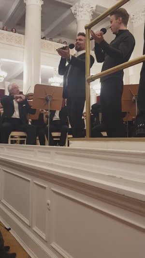 "Смуглянка". Петр Захаров, Борис Степанов. Хор.Оркестр. Видео канала "Мой Петербург".