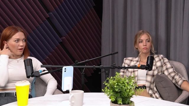 Материнство со всеми вытекающими смотреть онлайн