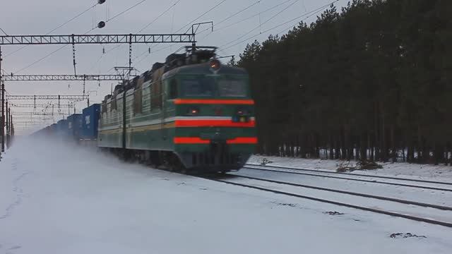 ВЛ80С-547 (БЧ, ТЧ-3 Барановичи) со стандартным контейнерным поездом (31 пл.)