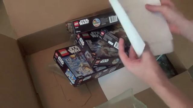 Opening a Package from LEGO.com! LEGO GAVE ME FREE STAR WARS SETS! смотреть онлайн