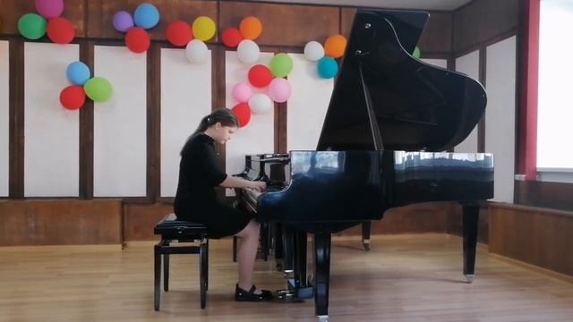 Лавренова Карина - И.С. Бах Двухголосная инвенция B - dur смотреть онлайн