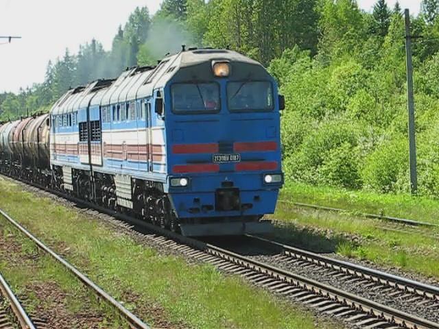 2ТЭ116У-0187 (БТС, РЖД/Окт) с грузовым наливным поездом