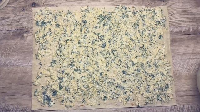 КАК ПРИГОТОВИТЬ РУЛЕТ ИЗ ЛАВАША С ЧЕСНОКОМ И СЫРОМ? Простая, вкусная и быстрая холодная закуска