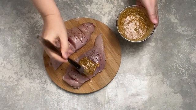 КАК ПРИГОТОВИТЬ ГРУДКИ ГРИЛЬ В ДУХОВКЕ? Простое и вкусное блюдо, подойдет для обеда или ужина