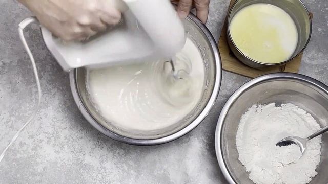КАК ПРИГОТОВИТЬ ПРОСТОЙ ПИРОГ В ДУХОВКЕ НА МОЛОКЕ? Быстрая и вкусная сладкая выпечка к чаю