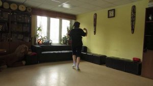 Линейный танец под песню "Радоваться жизни"