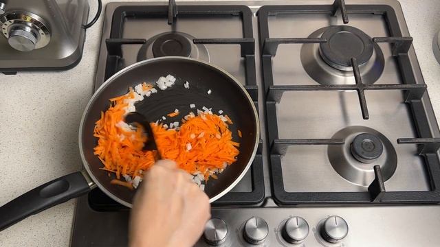 КАК ПРИГОТОВИТЬ СТРУЧКОВУЮ ФАСОЛЬ С ОВОЩАМИ НА СКОВОРОДЕ? Вкусно, домашнее, постное блюдо на ужин