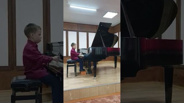 Мишин Александр Б Берлин Марширующие поросята смотреть онлайн