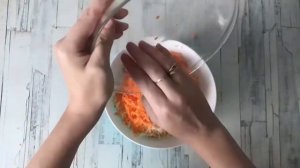 🧀 Еврейский салат с плавленым сыром и чесноком — просто и вкусно!