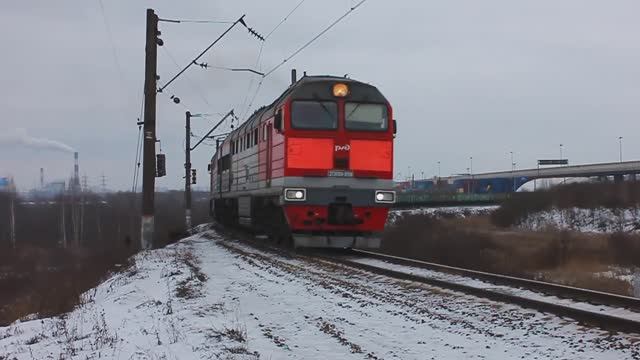 2ТЭ116У-0118 (РЖД/Окт, ТЧ-14) с грузовым поездом на подходе к ст. Среднерогатская