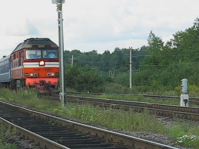 ТЭП70-0241 (РЖД/Окт, ТЧ-31 В. Луки) с поездом №49 СПб - Брест (БЧ)