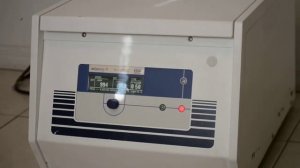 Sigma 4-15C Qiagen  Centrifuge (TEST CYCLE)