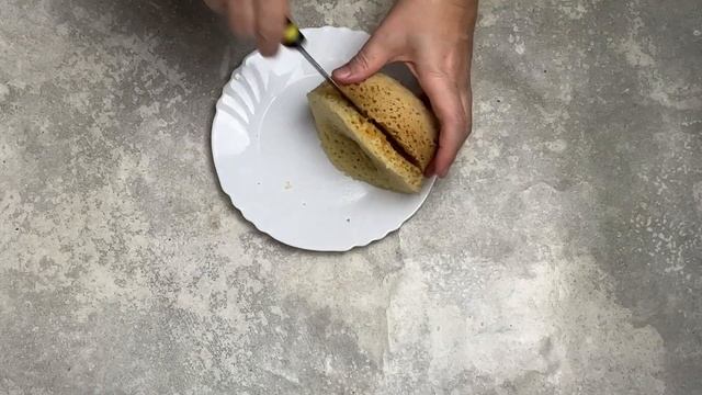 КАК ПРИГОТОВИТЬ ТОРТ БЕЗ КАКАО В МИКРОВОЛНОВКЕ? Вкусный и простой, без духовки, со сметанным кремом