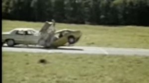 Ретро краш тесты прогресс безопасности. Retro crash test safety progress #crashtest