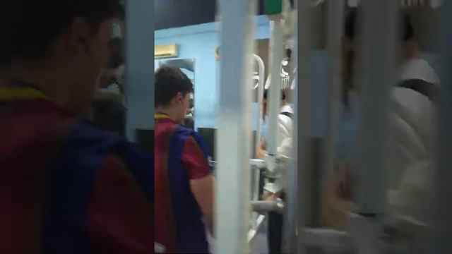 Впервые ! Прогулка с 5 кг за спиной и без костылей . 7 лет "после" лимфомы позвоночника . смотреть онлайн