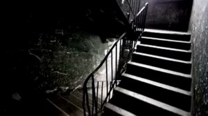 КРИК В ПОДЪЕЗДЕ Страшная история от ДжоНи БЛЭЙЗА