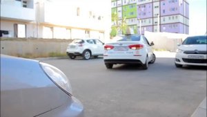 Параллельная парковка в городе