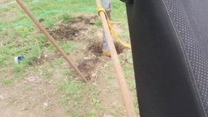 Достаю обсадную трубу из скважины.