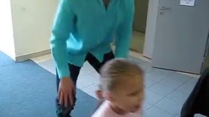 вручение подарков от поклонников Егору Бероеву