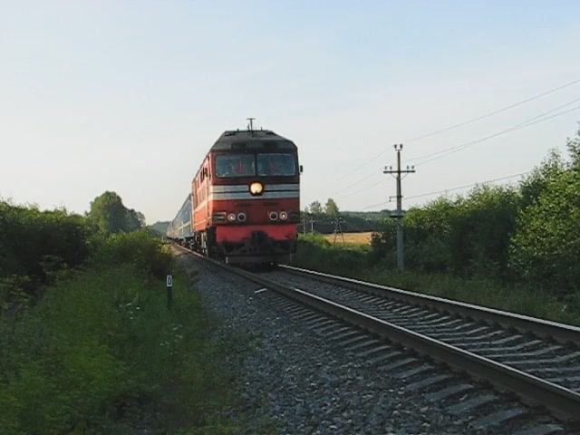 ТЭП70-0402 (РЖД/Окт, ТЧ-14) с поездом №335 СПб - Днепропетровск (УЗ)