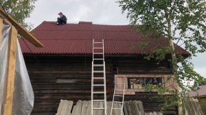 Ремонт деревянного дома своими руками. #Монтаж ондулина  Утепление пола своими руками. Строительство