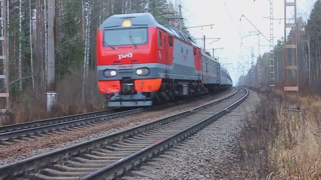 ЭП2К-190 (РЖД/Окт, ТЧ-8) с поездом №14 СПб - Новокузнецк (РЖД/ФПК/ЗСиб, "Новокузнецк")