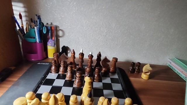 Супер тактика. Выигрыш ферзя соперника за пятнадцать ходов, потрясающая комбинация, легко побеждаем