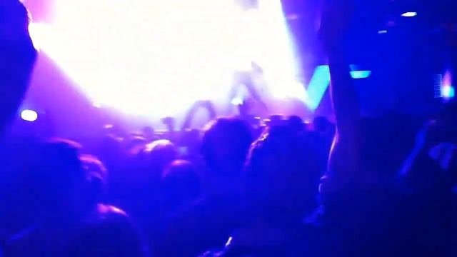 stromae "Alors on danse" live Orléans 2014 смотреть онлайн