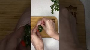 Кармашки из куриной грудки с виноградом