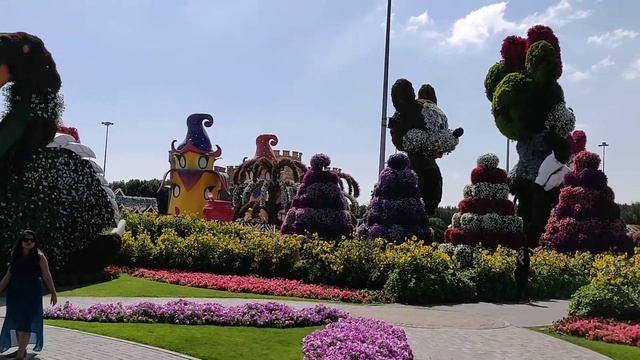 Парк цветов. ОАЭ. 2019 смотреть онлайн