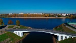 Сентябрь ( Вадим Захаров отличное написал  стихотворение)