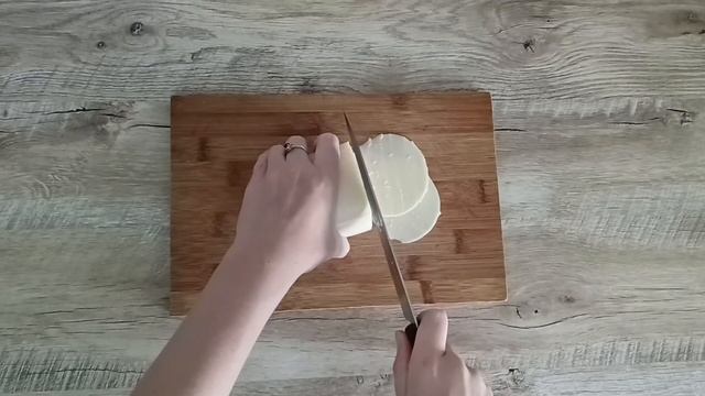 КАК ПРИГОТОВИТЬ ПИЦЦУ ДРОЖЖЕВУЮ НА МОЛОКЕ? Вкусная, домашняя, с колбасой, помидорами и моцареллой