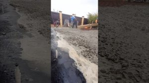 6-я серия. Заливка первого миксера для плиты УШП