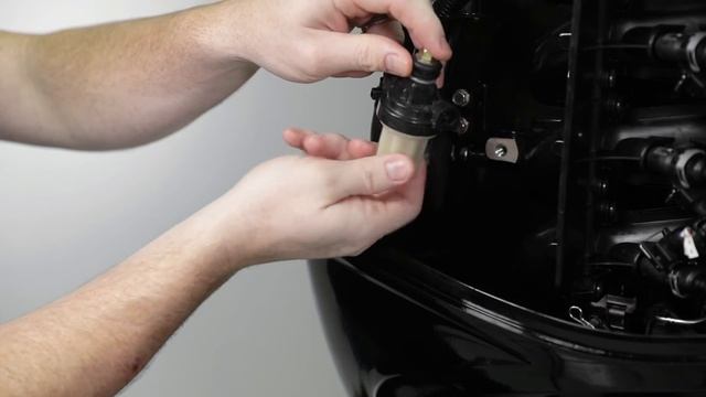 Mercury 40 - 60 hp Four-Stroke Outboard Maintenance: Changing Fuel Filter смотреть онлайн