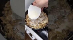 Жульен с курицей и сыром