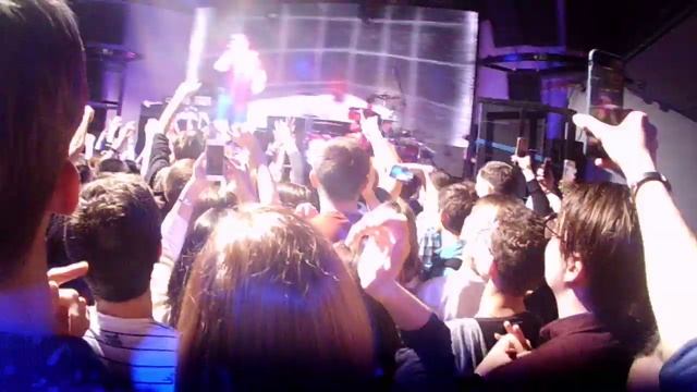 ATL ft. Eecii McFly - ОБРАТНО - 03.02.18 ИРКУТСК @ БЕНЗИН(LIVE) смотреть онлайн