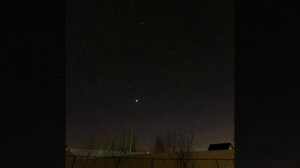 Ночное звездное небо..Что летает в небе по ночам?Новая "звезда"то зажигается то гаснет?..