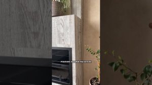 #Кварцвинил на стенах и элементы декора