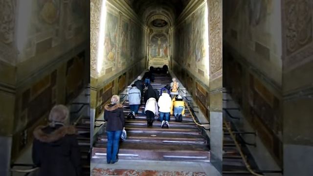 Hesitation and Commitment at Rome's Holy Stairs: Music by Helen Jane Long смотреть онлайн