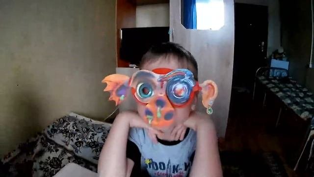 Играем в игру Stoopido.