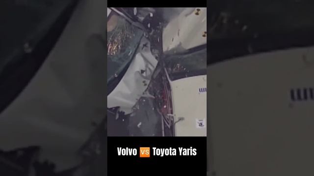 #crashtest Yaris vs Volvo